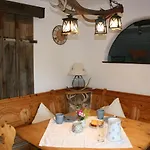 Beim Heiss'n Farm stay Staudach-Egerndach